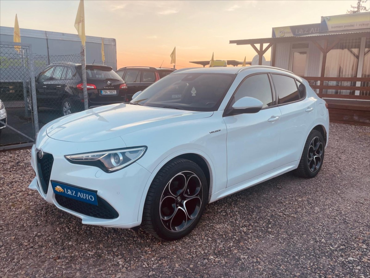Alfa Romeo Stelvio 2,1 JTDM  Q4 VELOCE